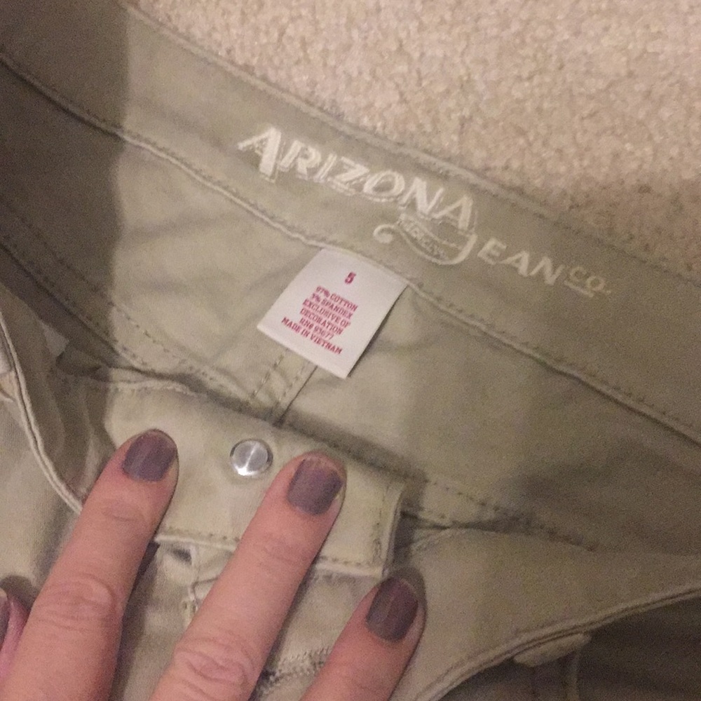 Skinny khaki pant. Black and Tan . Size 5 - Picture 2 of 4